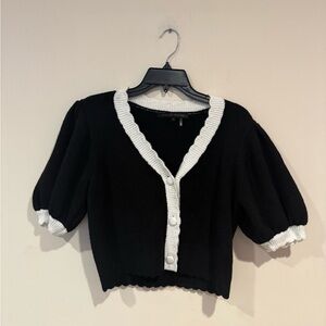 Black and White Women's Cropped Sweater